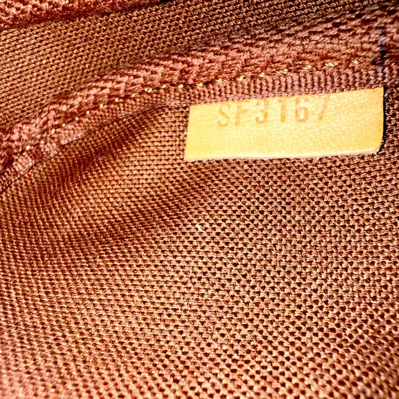 Louis Vuitton Pochette/Giraffe - Picture 4 of 4